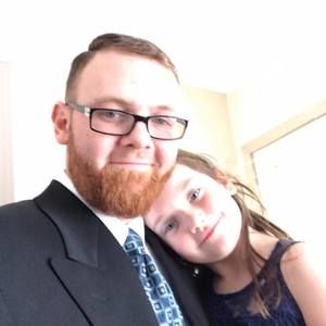 Meet your Posher, Dustin